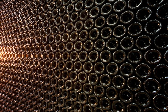 wine bottle wallpaper